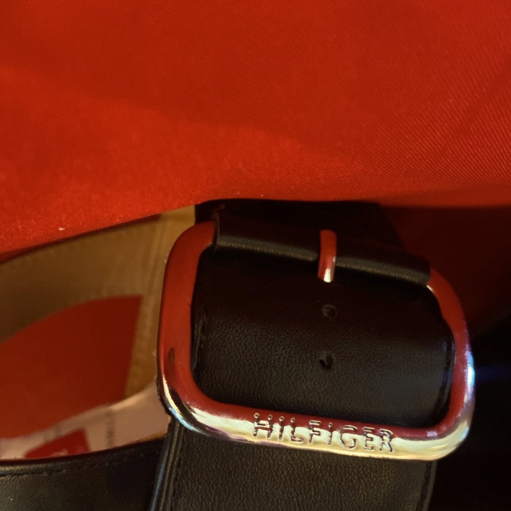 New Tommy Hilfigers - Picture 8 of 8